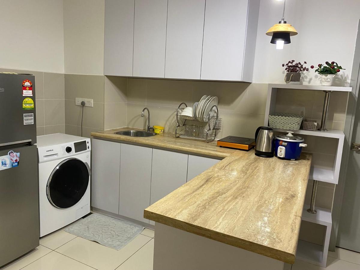 Sutera Avenue Kota Kinabalu Apartman Kültér fotó